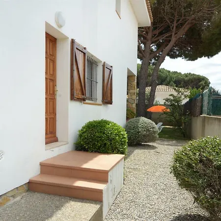 Riells 1 Villa *