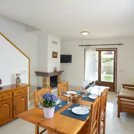 Villa Riells 1 *